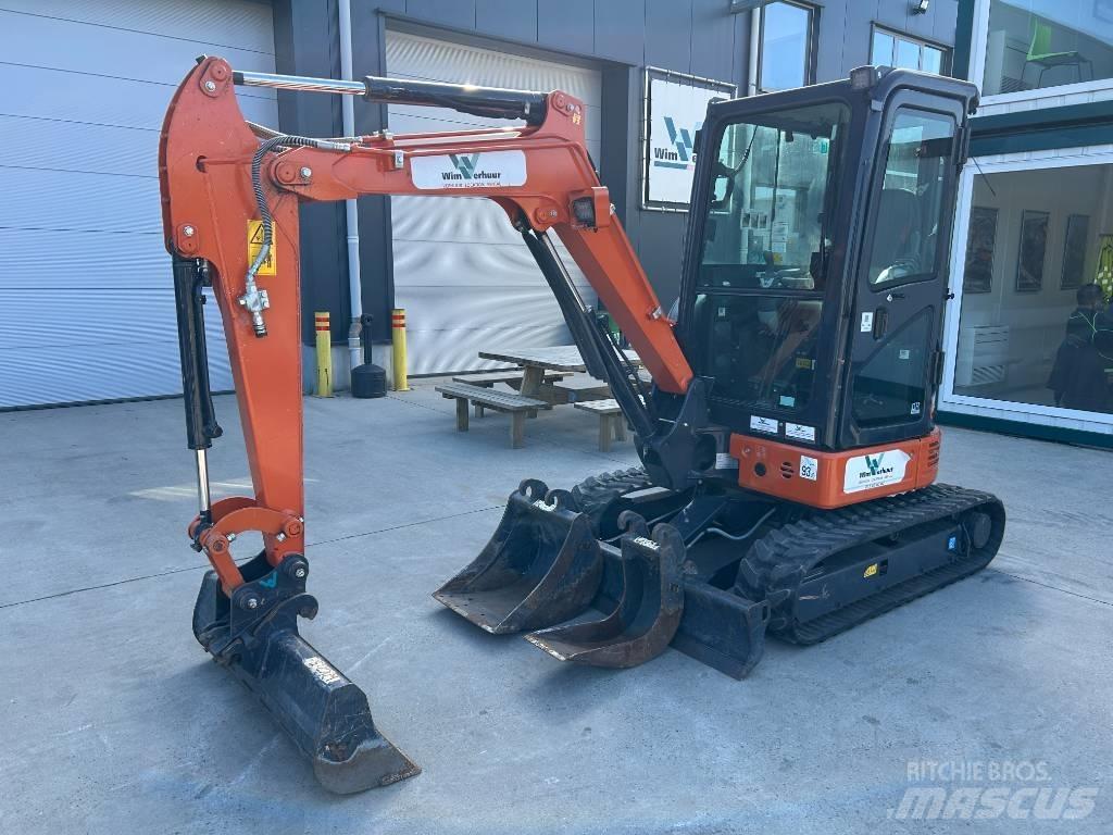 Hitachi ZX 26 U-6 Minikoparki