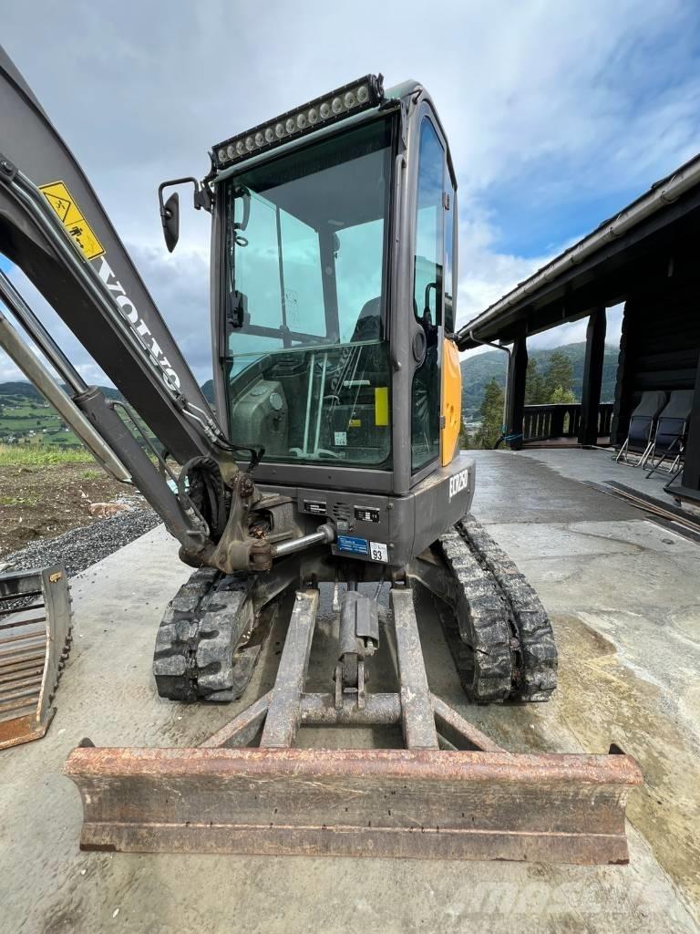 Volvo ECR25D Minikoparki