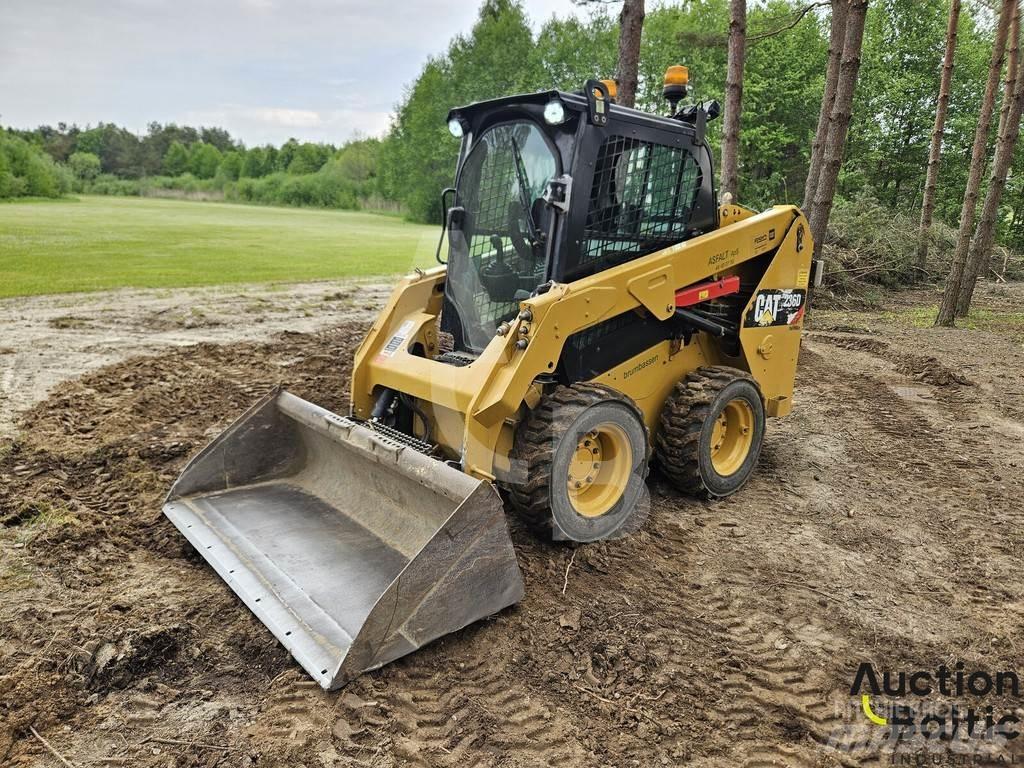 CAT 236 D Ładowarki burtowe