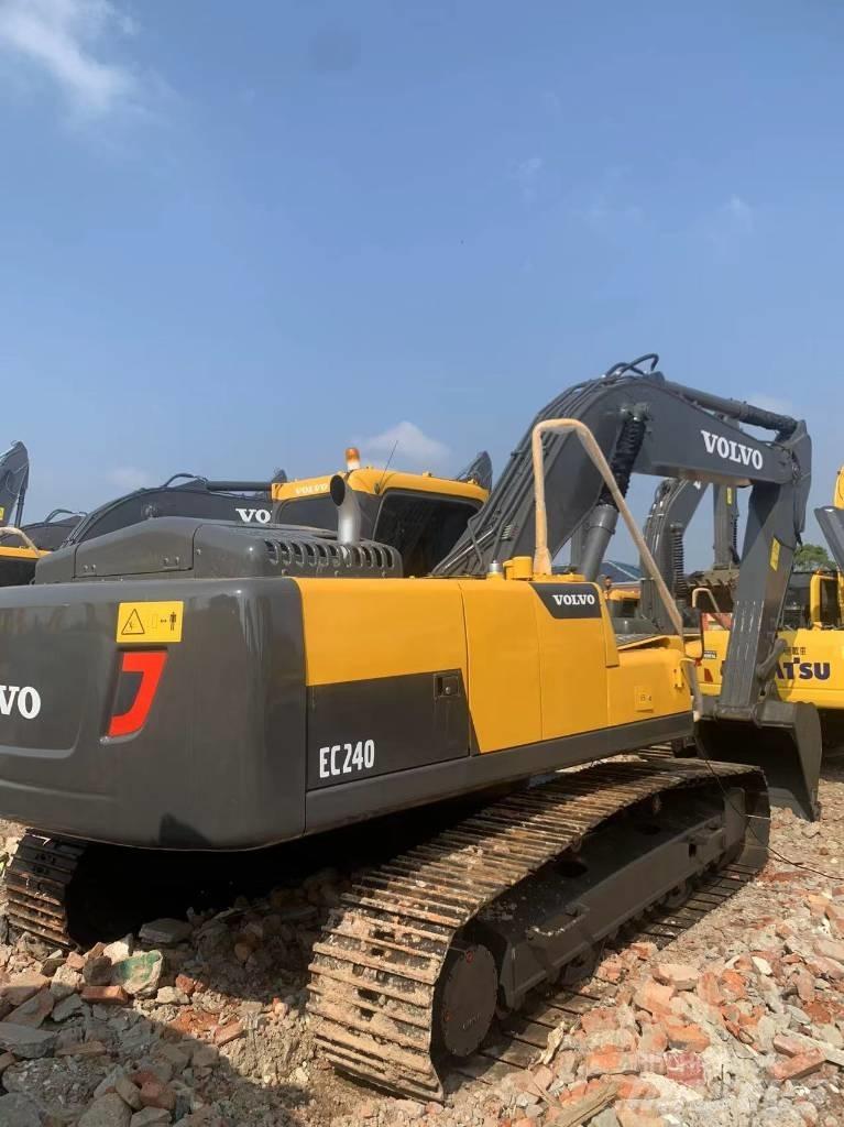 Volvo EC 240 Koparki gąsienicowe