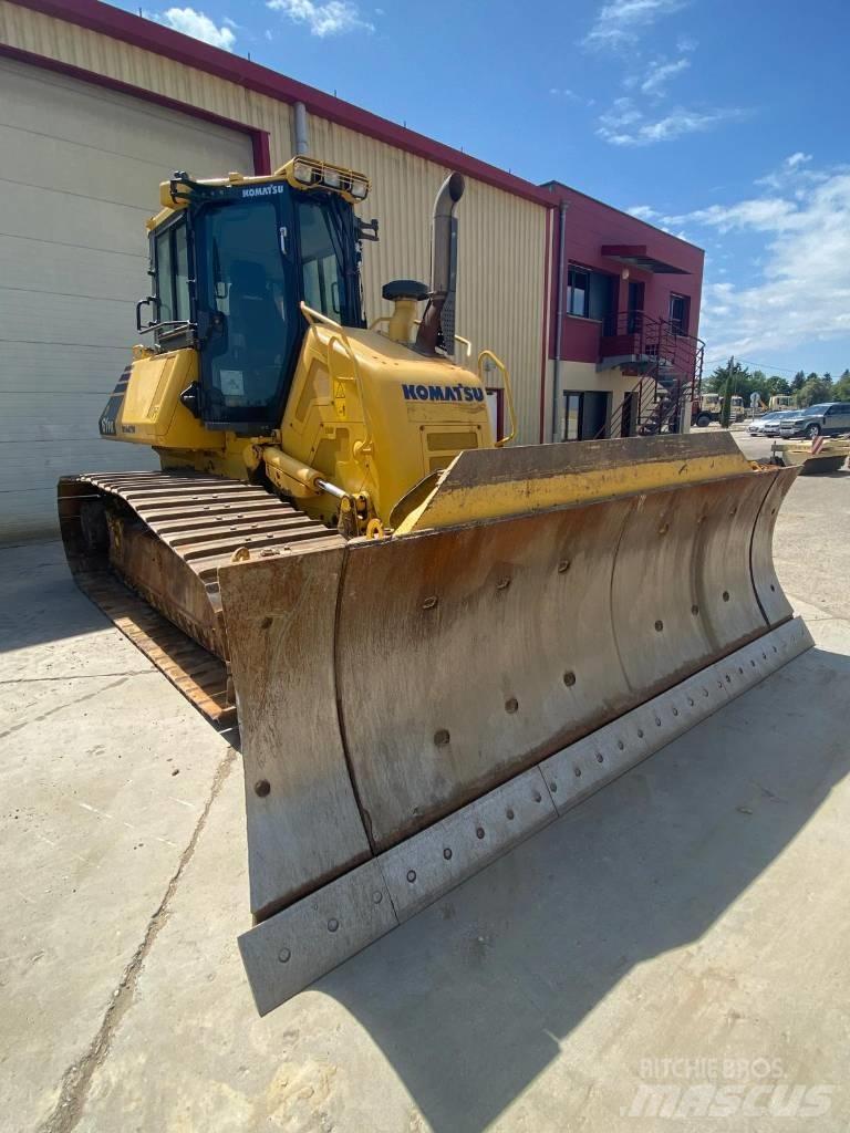 Komatsu D61PX24 Spycharki gąsienicowe