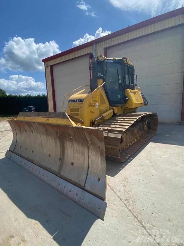 Komatsu D61PX24 Spycharki gąsienicowe