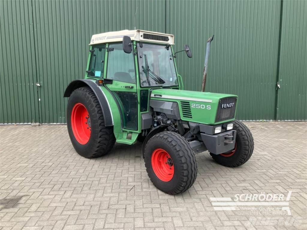 Fendt FARMER 250 S Ciągniki rolnicze