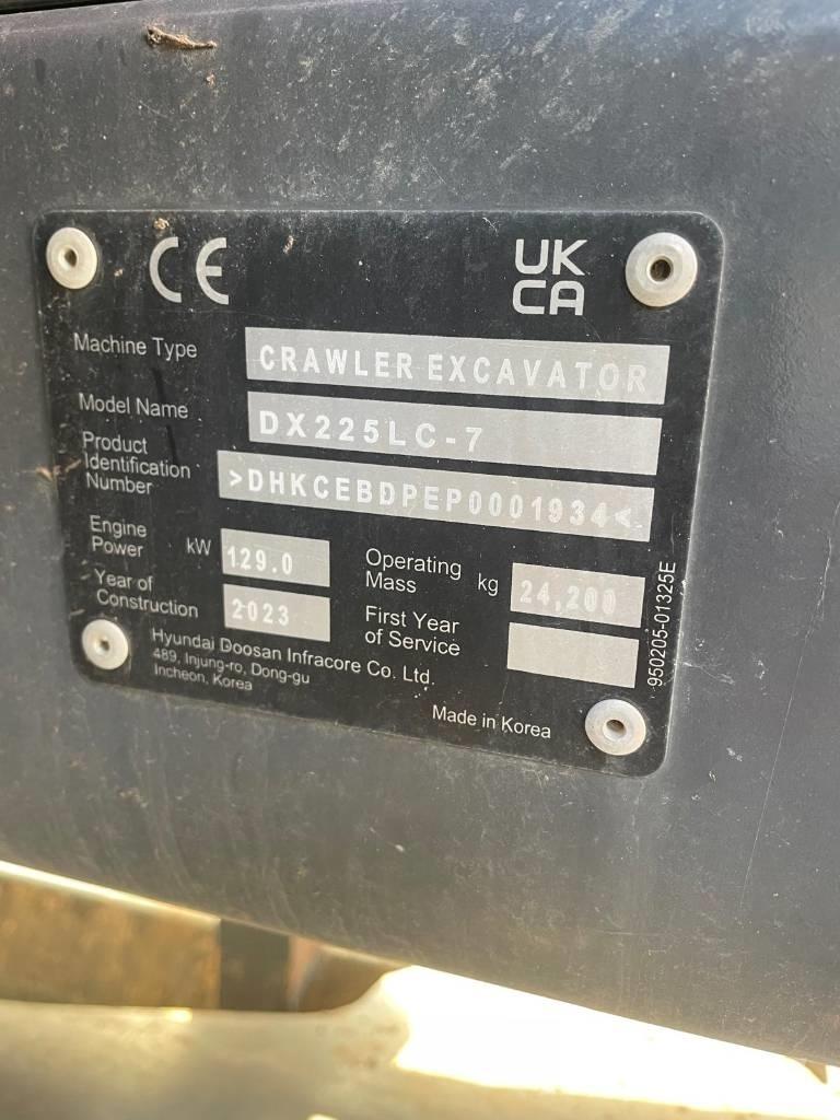 Doosan DX225LC-7 Koparki gąsienicowe