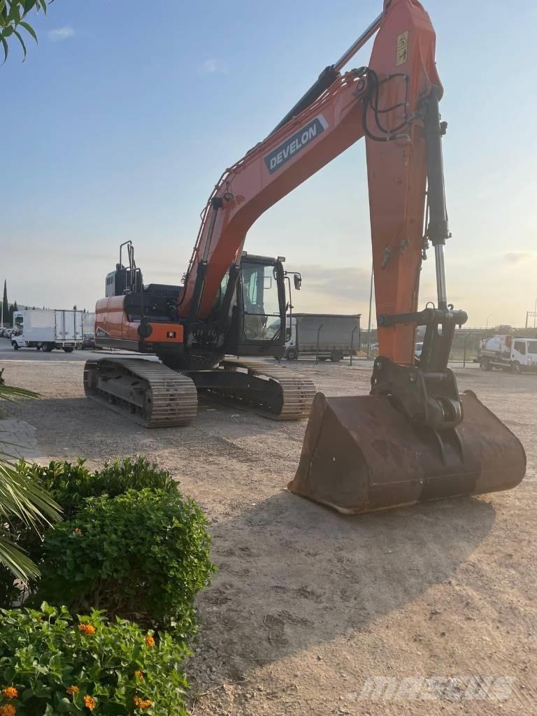 Doosan DX225LC-7 Koparki gąsienicowe
