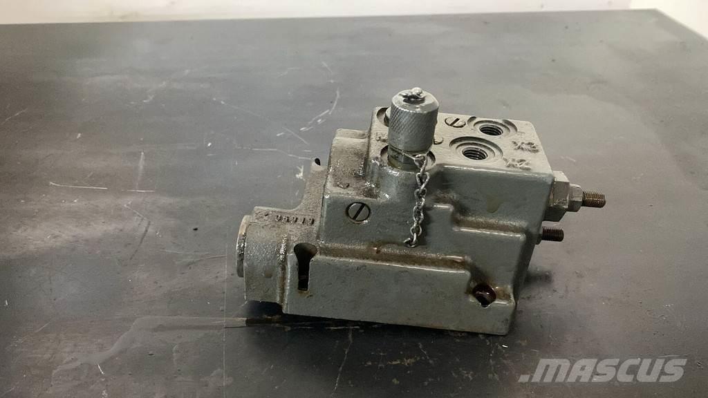 Liebherr LR1 - LS (D) Transport - Inne