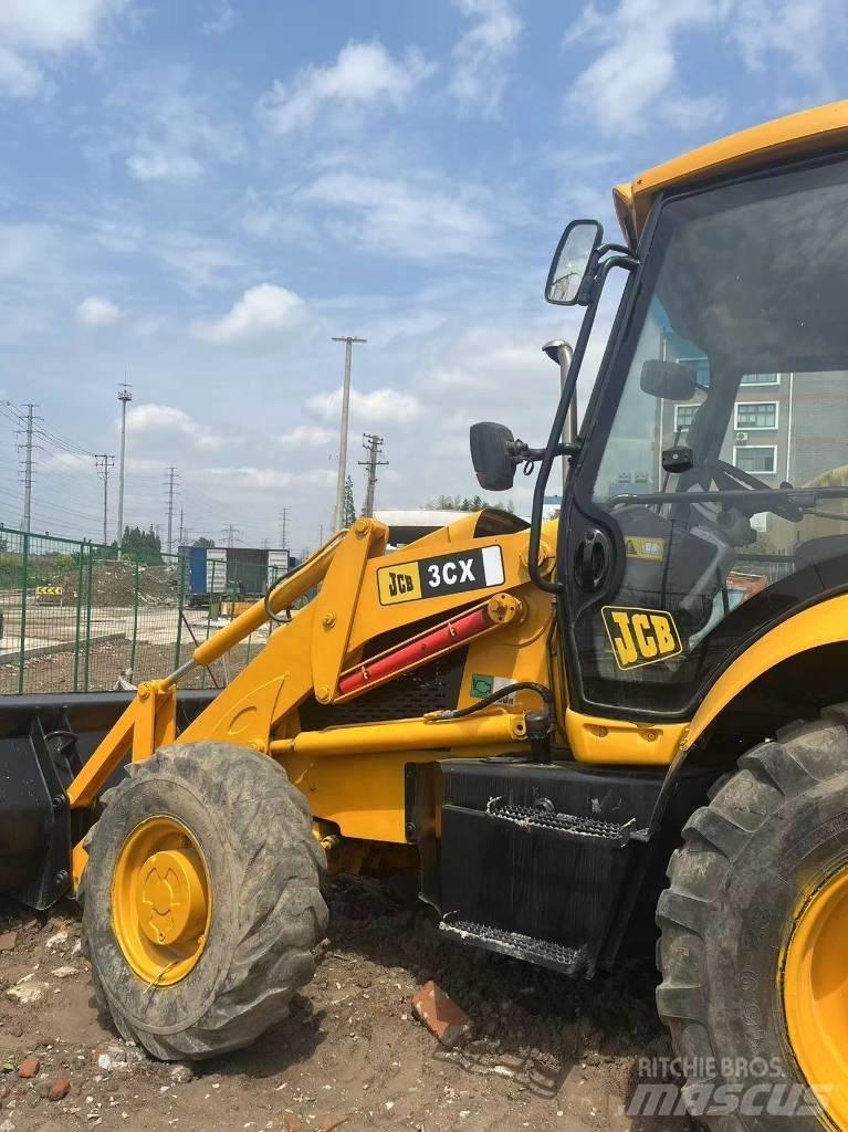 JCB 3 CX Koparko-ładowarki