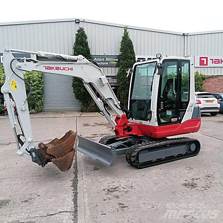 Takeuchi TB235 Minikoparki
