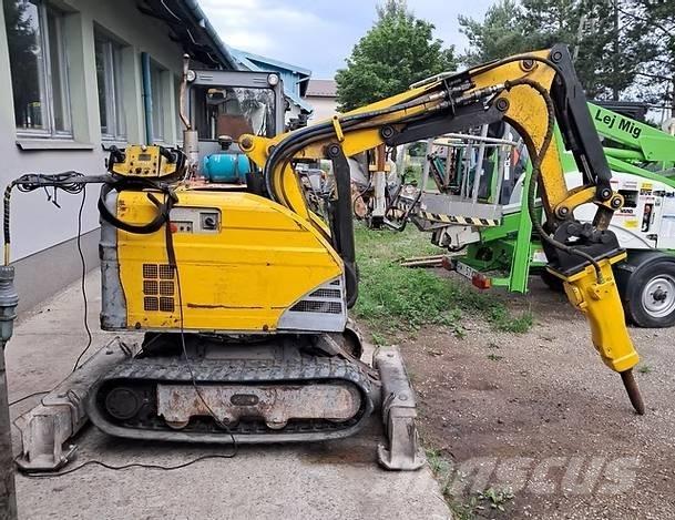 Brokk 160 Minikoparki