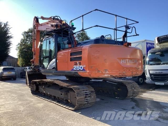 Hitachi ZX 210 LC-6 Koparki gąsienicowe