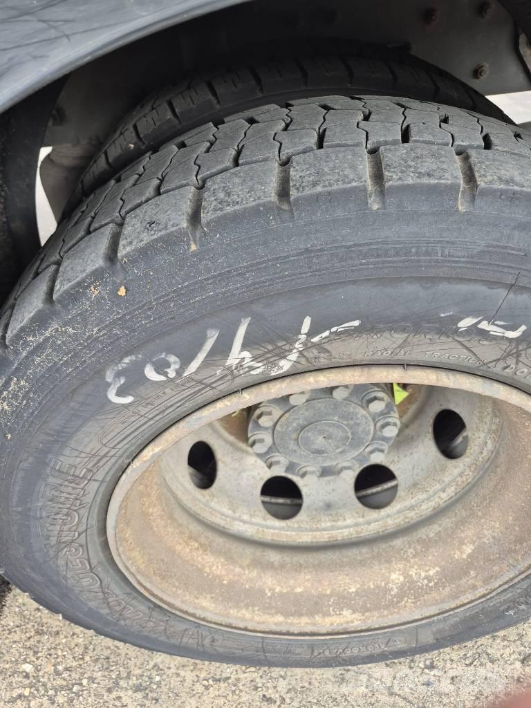 DAF 55.180 CF Samochody ciężarowe ze skrzynią zamkniętą