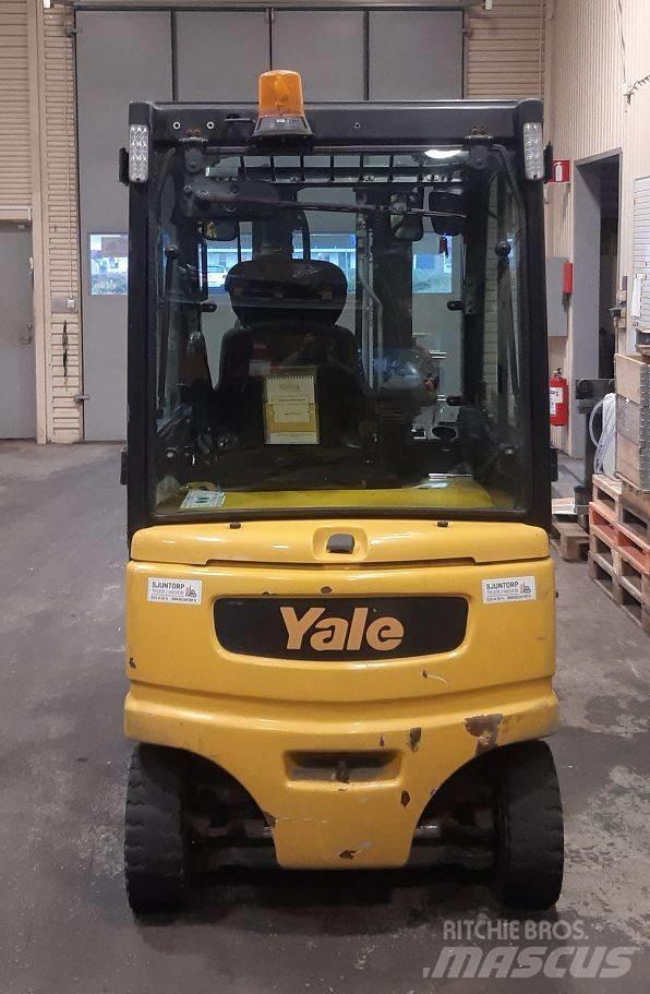 Yale ERP25VL Wózki elektryczne