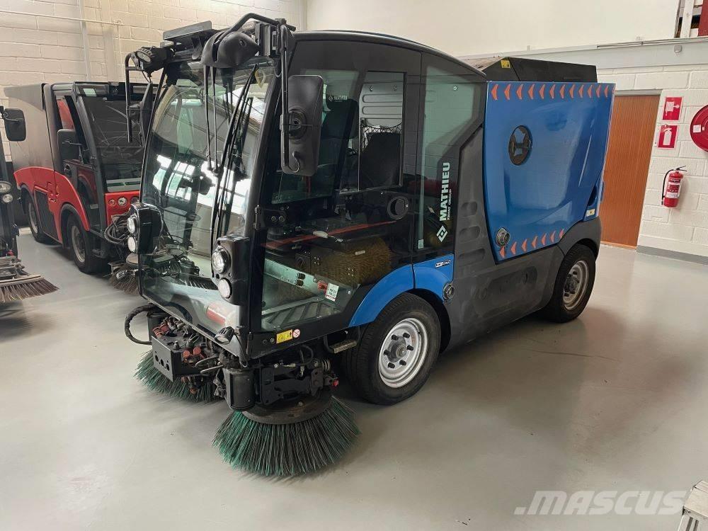 Azura Mathieu MC210 Zamiatarki - Zgarniarki - Odśnieżarki