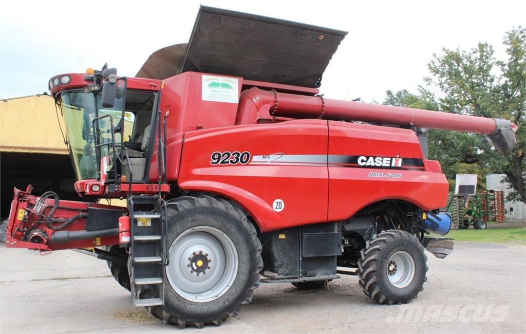 Case IH AF 9230 Kombajny zbożowe