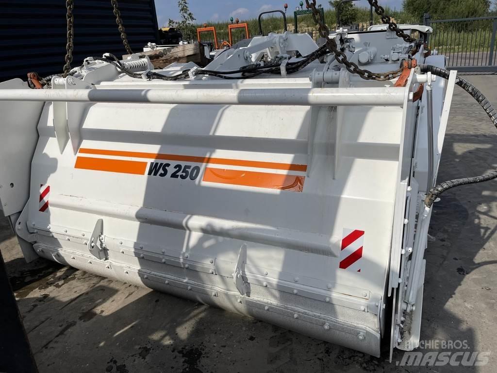 Wirtgen WS 250 Recyklery do asfaltu