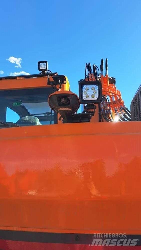 Develon DX 140 LCR-7 Koparki gąsienicowe