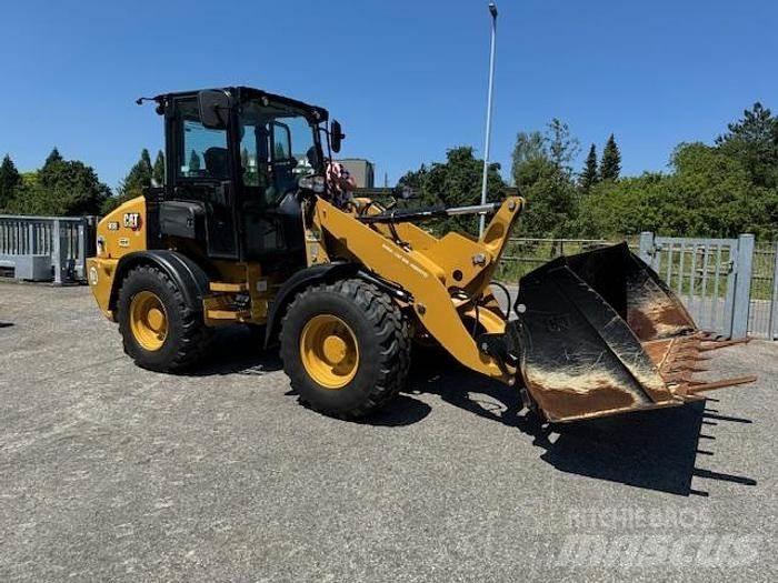 CAT 908 Ładowarki kołowe