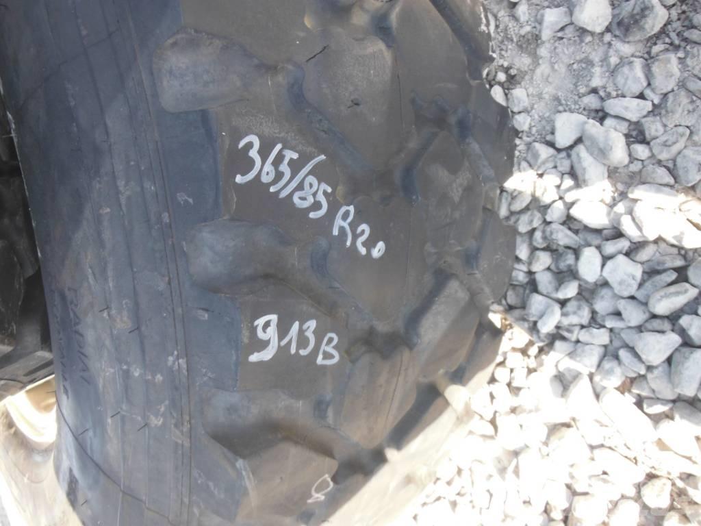 Michelin 365/85R20 Opony, koła i felgi