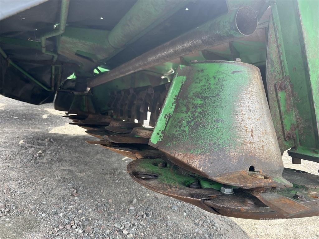 John Deere CC388, Kosiarki ze wstępną obróbka paszy