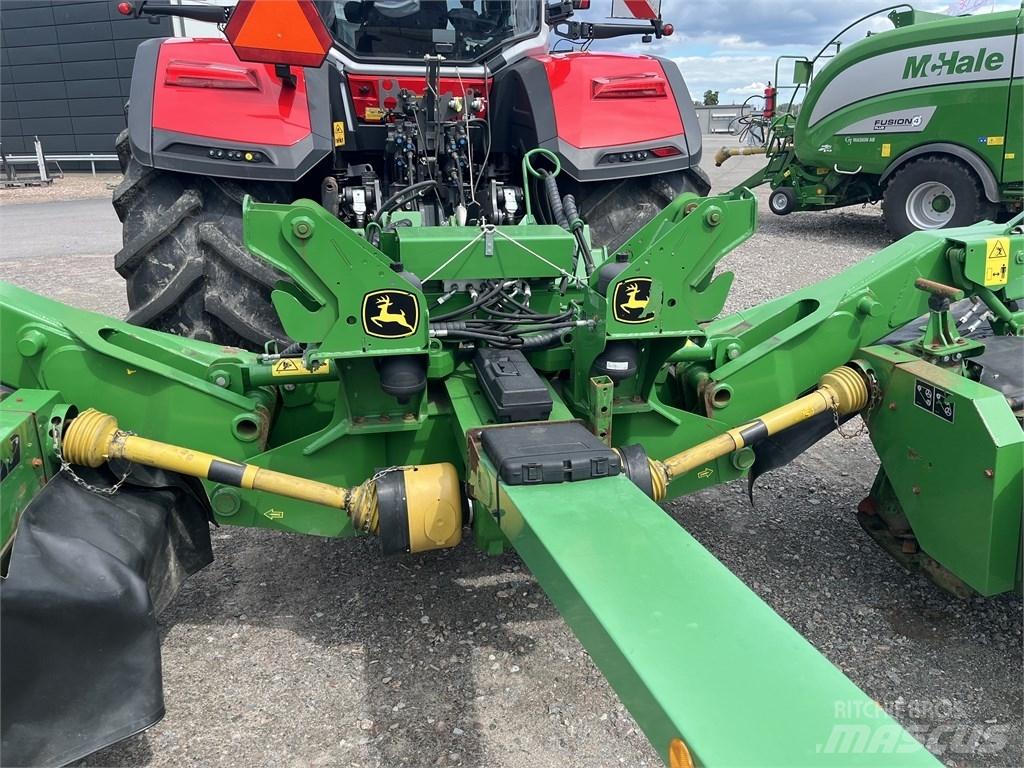John Deere CC388, Kosiarki ze wstępną obróbka paszy