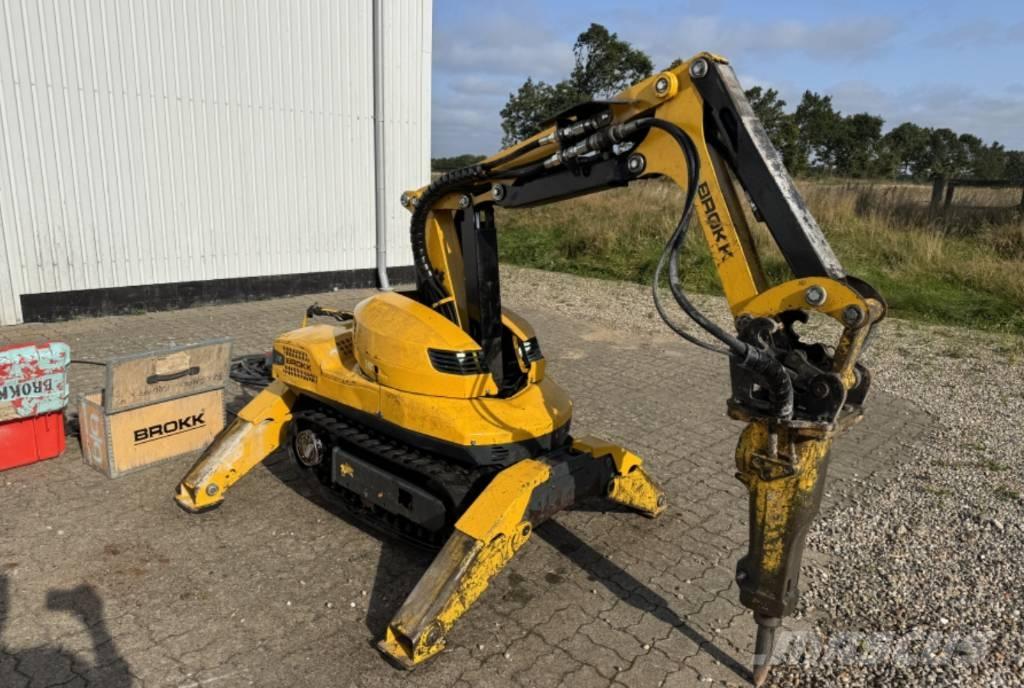 Brokk 110 Koparki wyburzeniowe