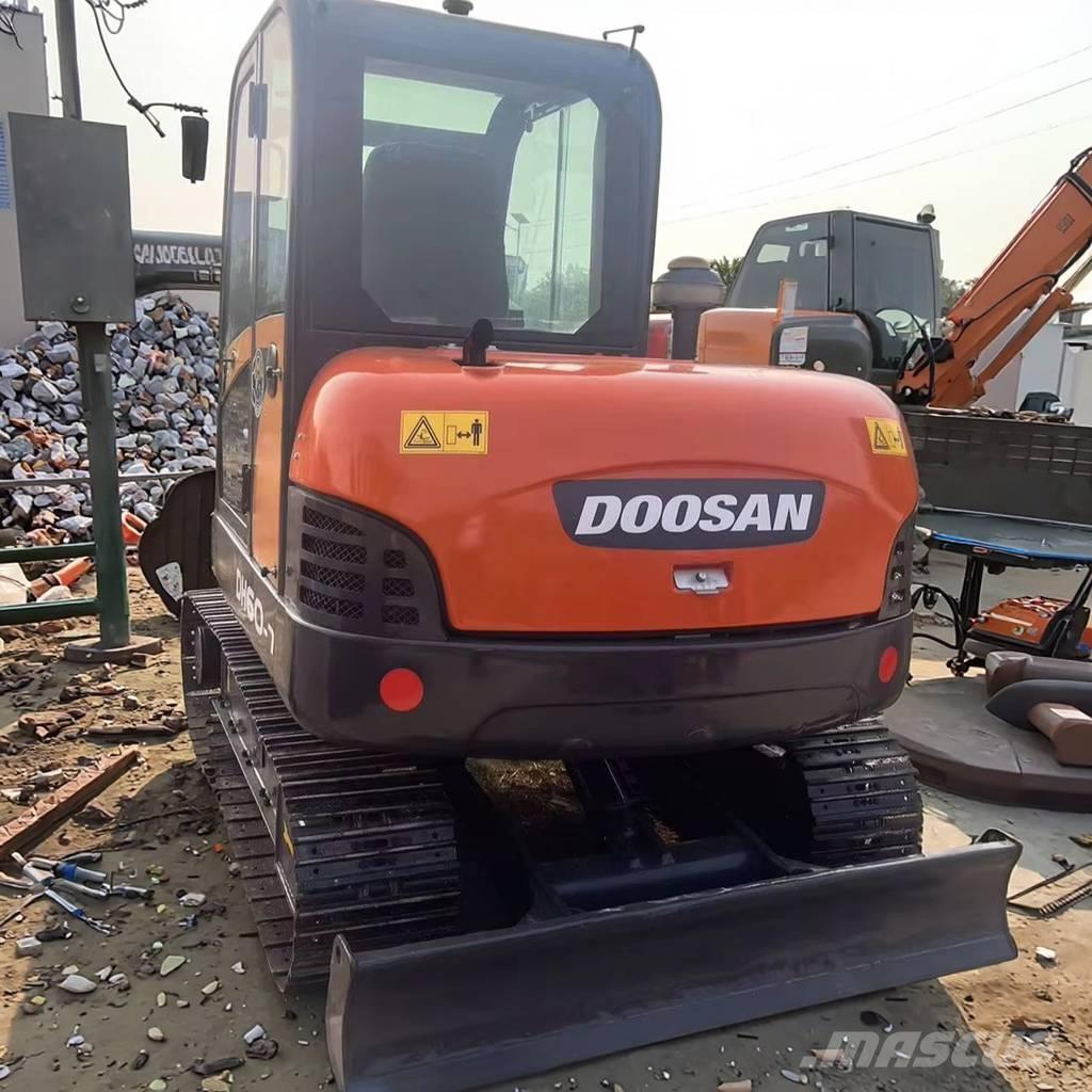 Doosan DH 60 Minikoparki