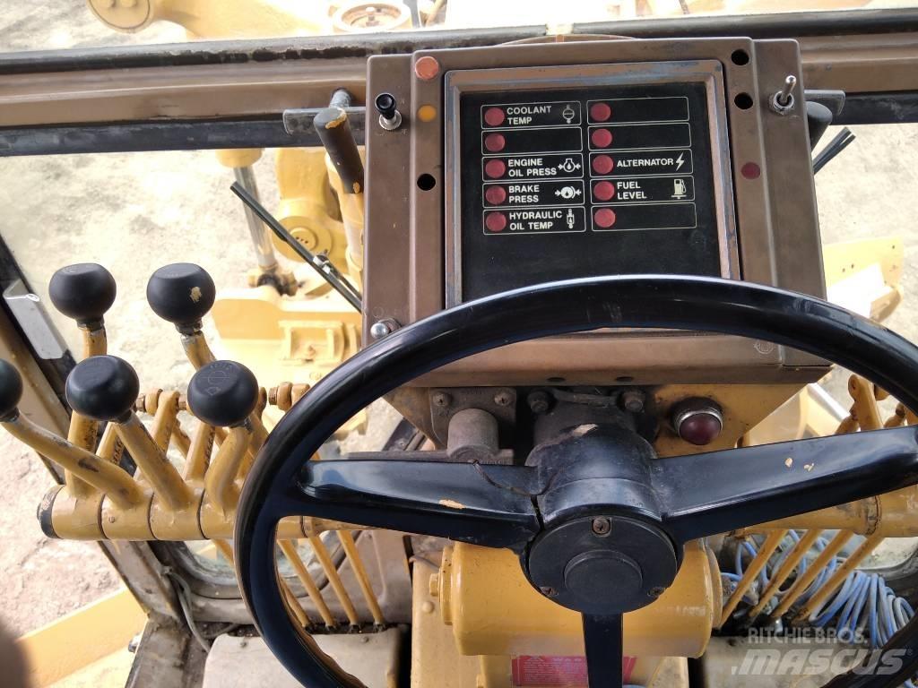 CAT 16 G Równiarki