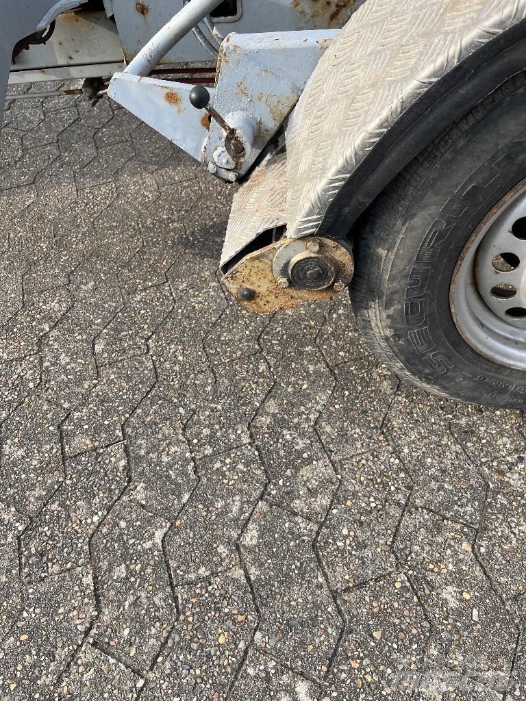 Omme Mini 12 EBJ Podnośniki na przyczepach