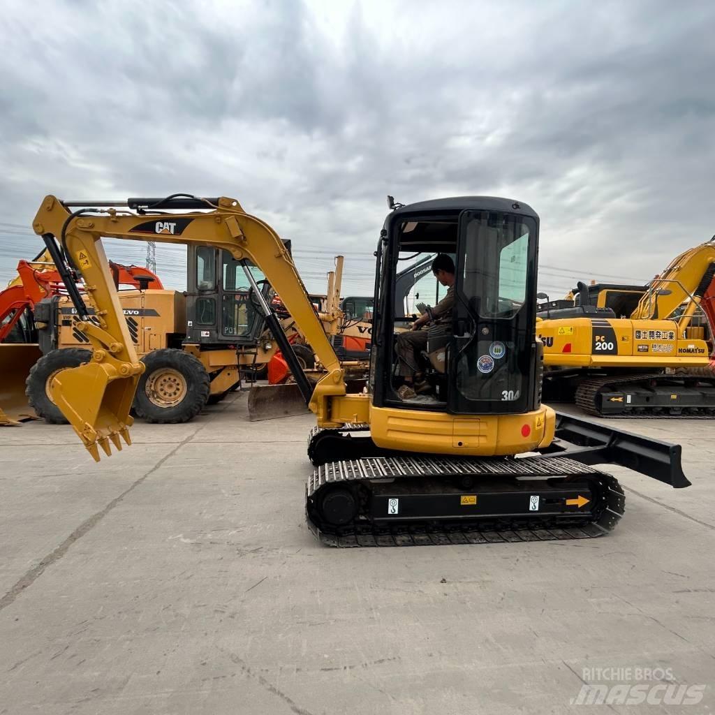 CAT 304 Koparki gąsienicowe