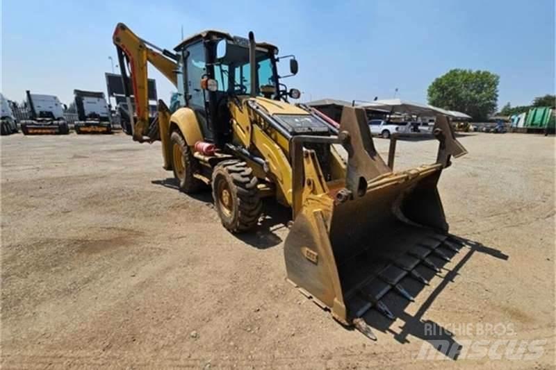 CAT 426F2 TLB Koparko-ładowarki