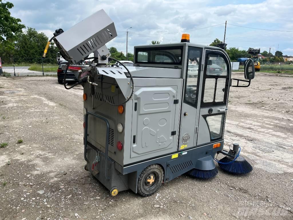  Sweepmec SM3000-Pro Zamiatarki - Zgarniarki - Odśnieżarki