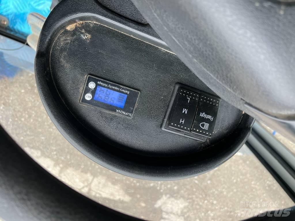  Sweepmec SM3000-Pro Zamiatarki - Zgarniarki - Odśnieżarki