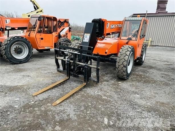 SkyTrak 8042 Ładowarki teleskopowe