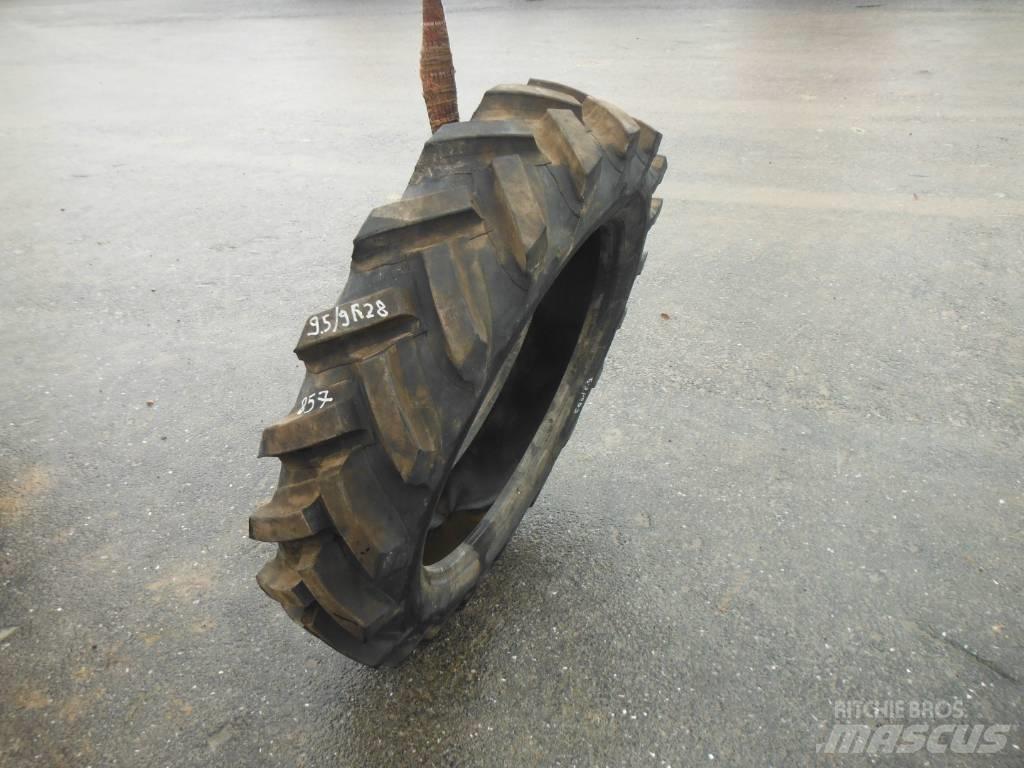 Michelin 9.5/9R28 Opony, koła i felgi