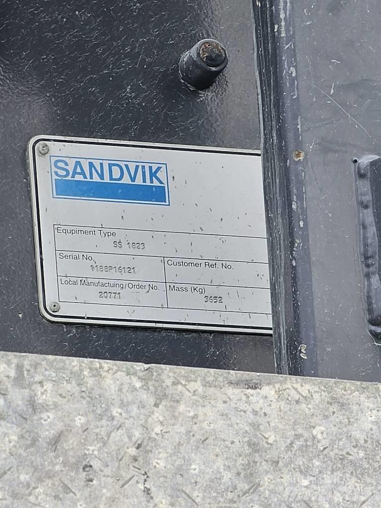 Sandvik UH 640 Kruszarki mobilne
