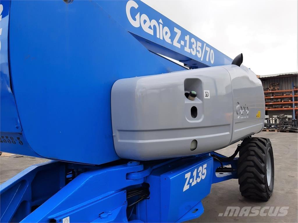 Genie Z135 70 Podnośniki przegubowe