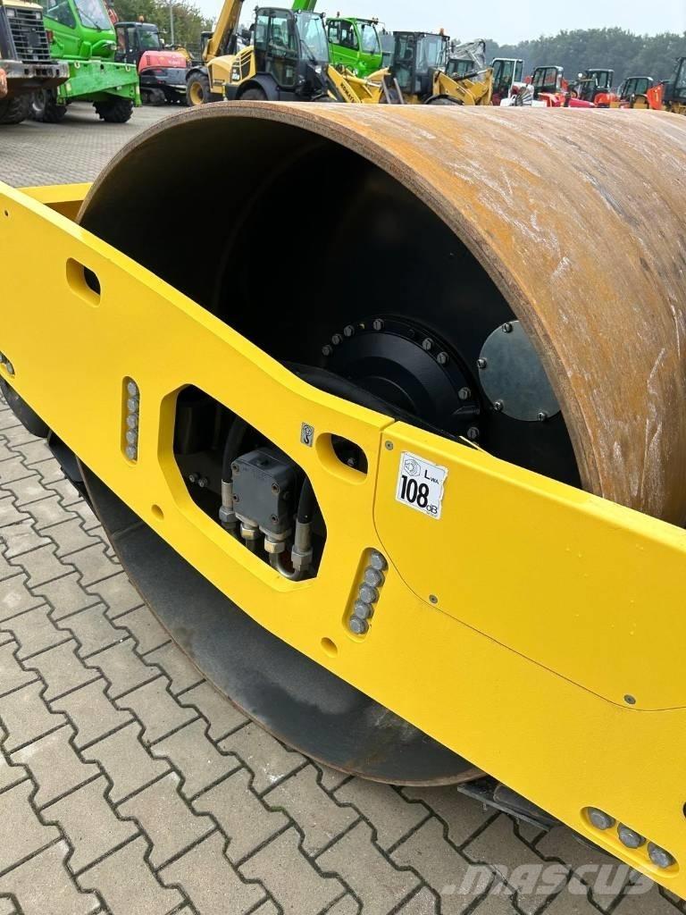 Bomag BW 211 D-5 Walce jednobębnowe
