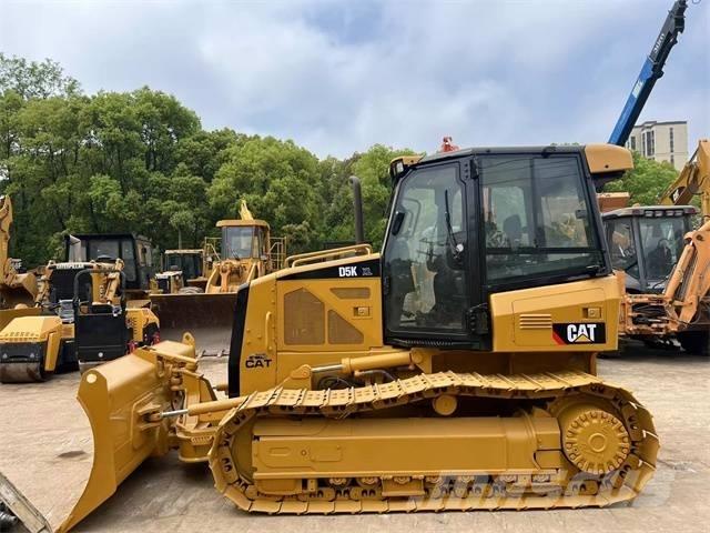 CAT D 5 K Spycharki gąsienicowe
