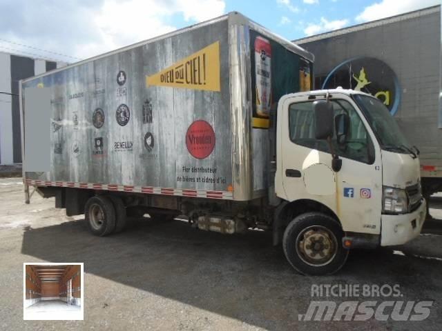 Hino 195 D Samochody ciężarowe ze skrzynią zamkniętą