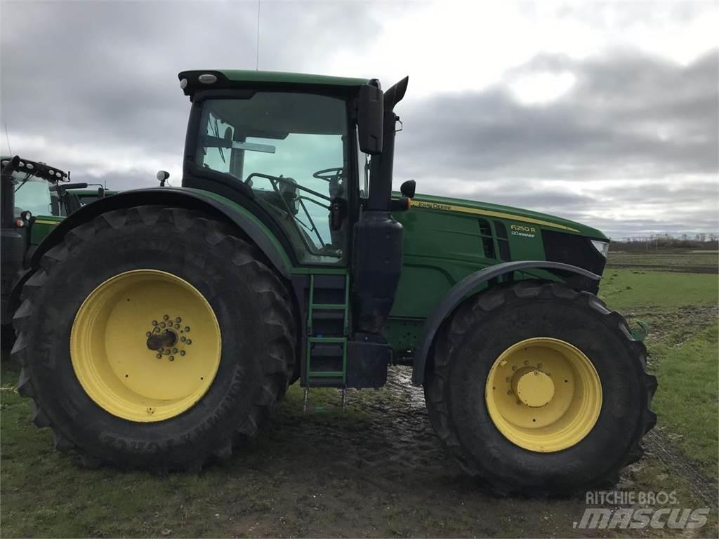 John Deere 6250R Ciągniki rolnicze