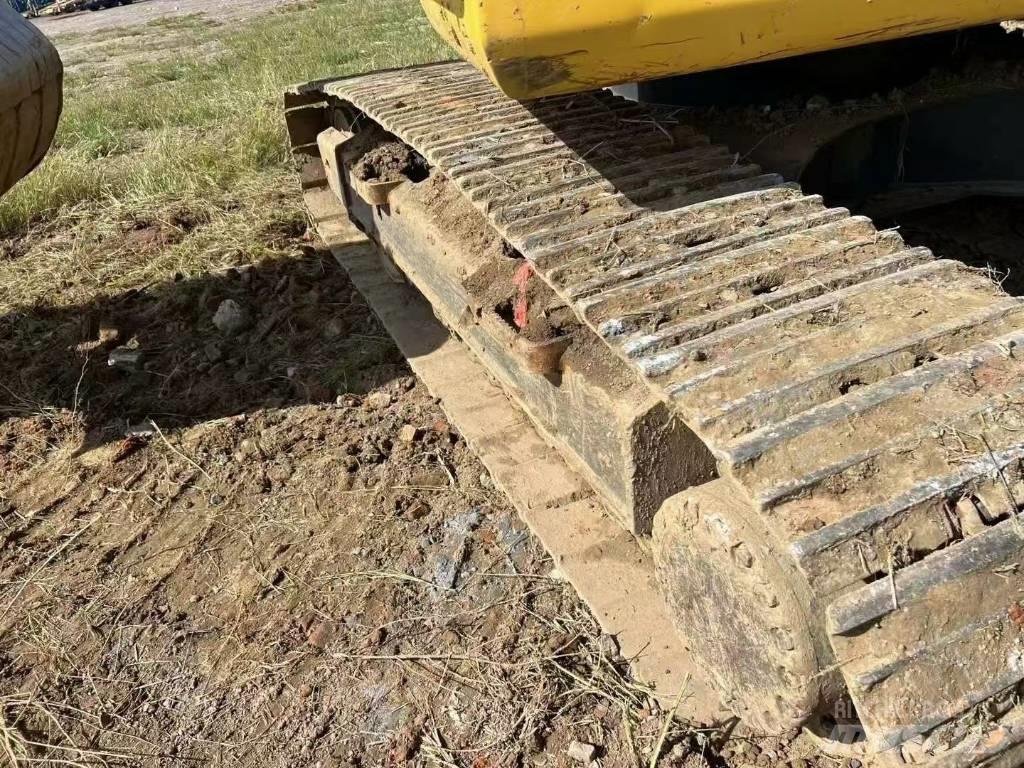 Komatsu PC 200 Koparki gąsienicowe