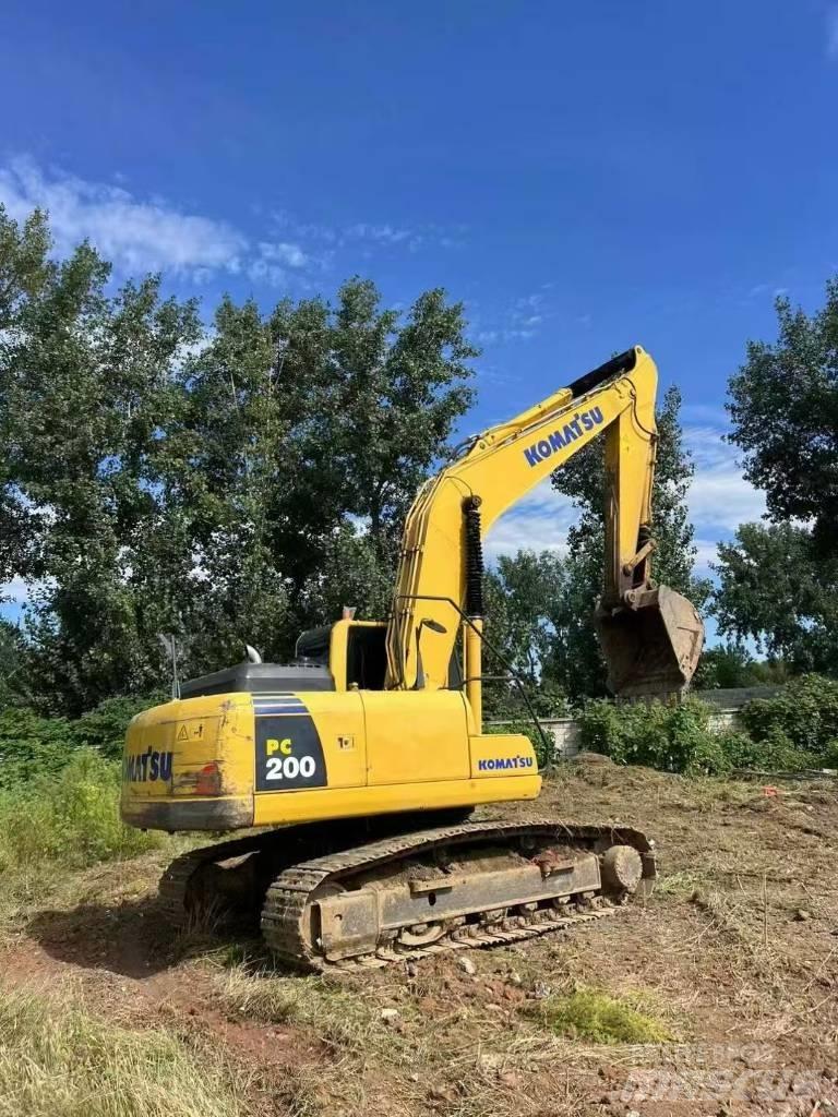 Komatsu PC 200 Koparki gąsienicowe