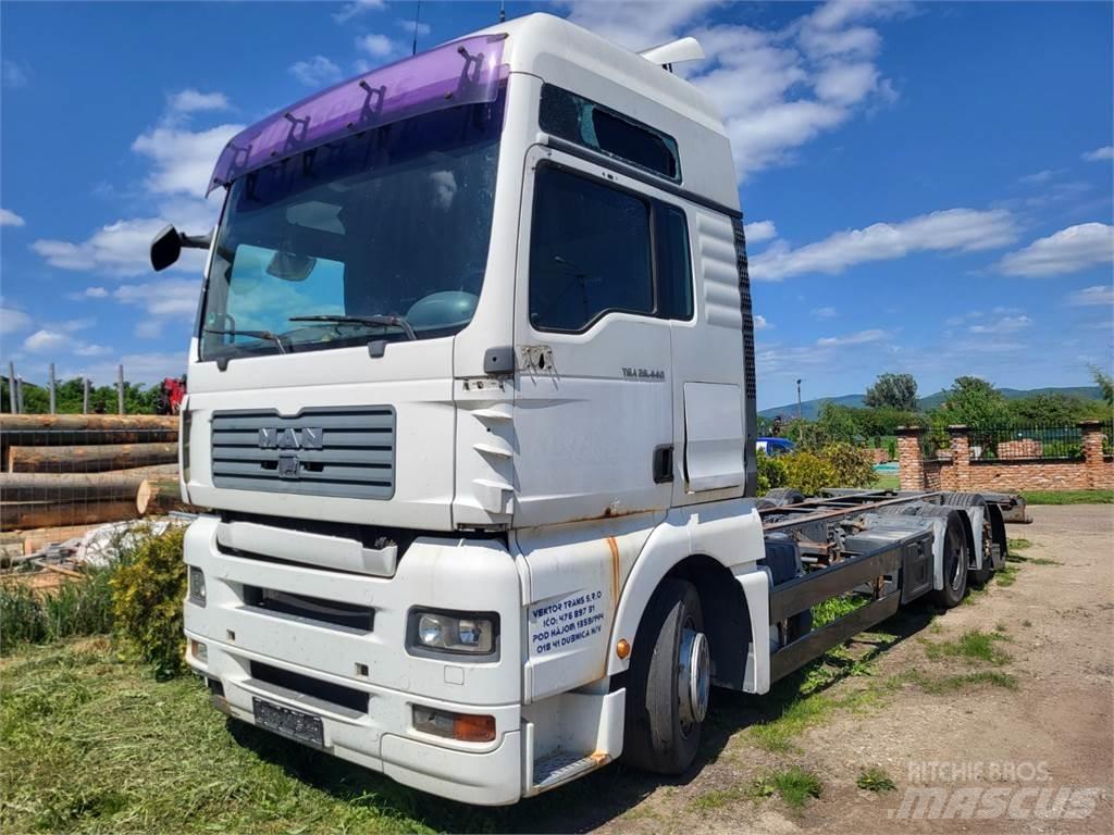 MAN TGA 26.440 6X2 Pojazdy pod zabudowę