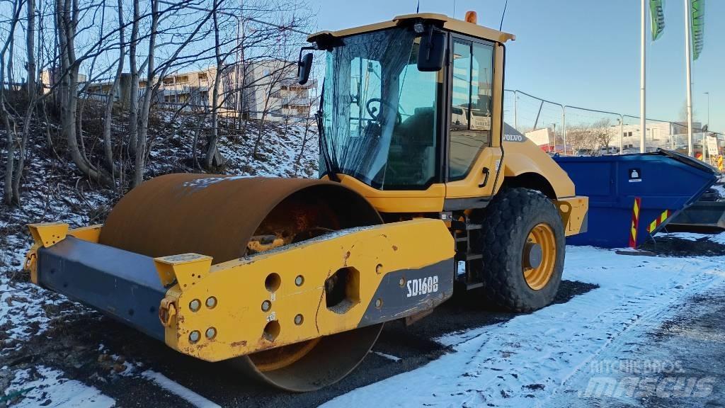 Volvo SD 160 B Walce ogumione