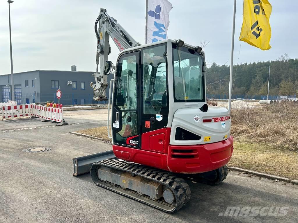 Takeuchi TB 240 Minikoparki