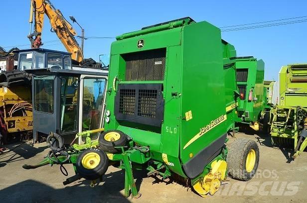 John Deere 592 Prasy zwijające