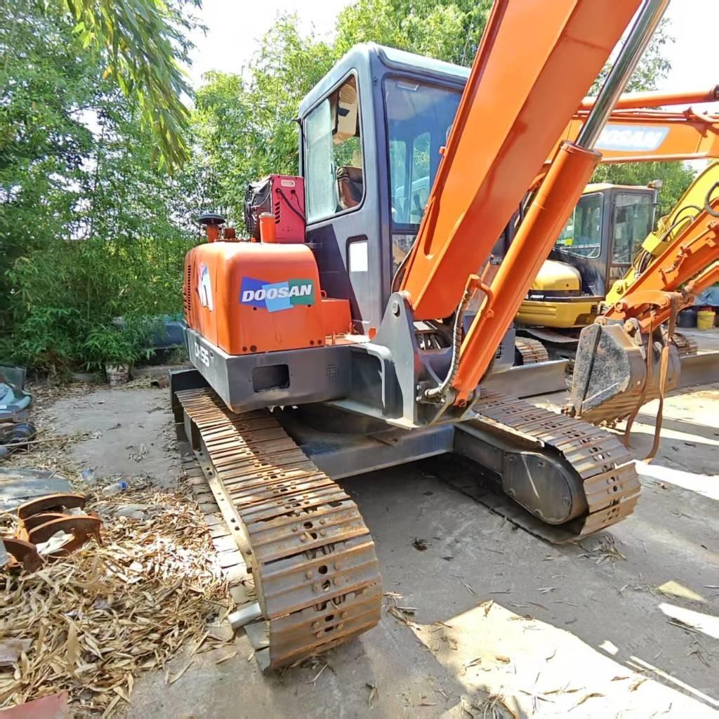 Doosan DH 55-V Minikoparki