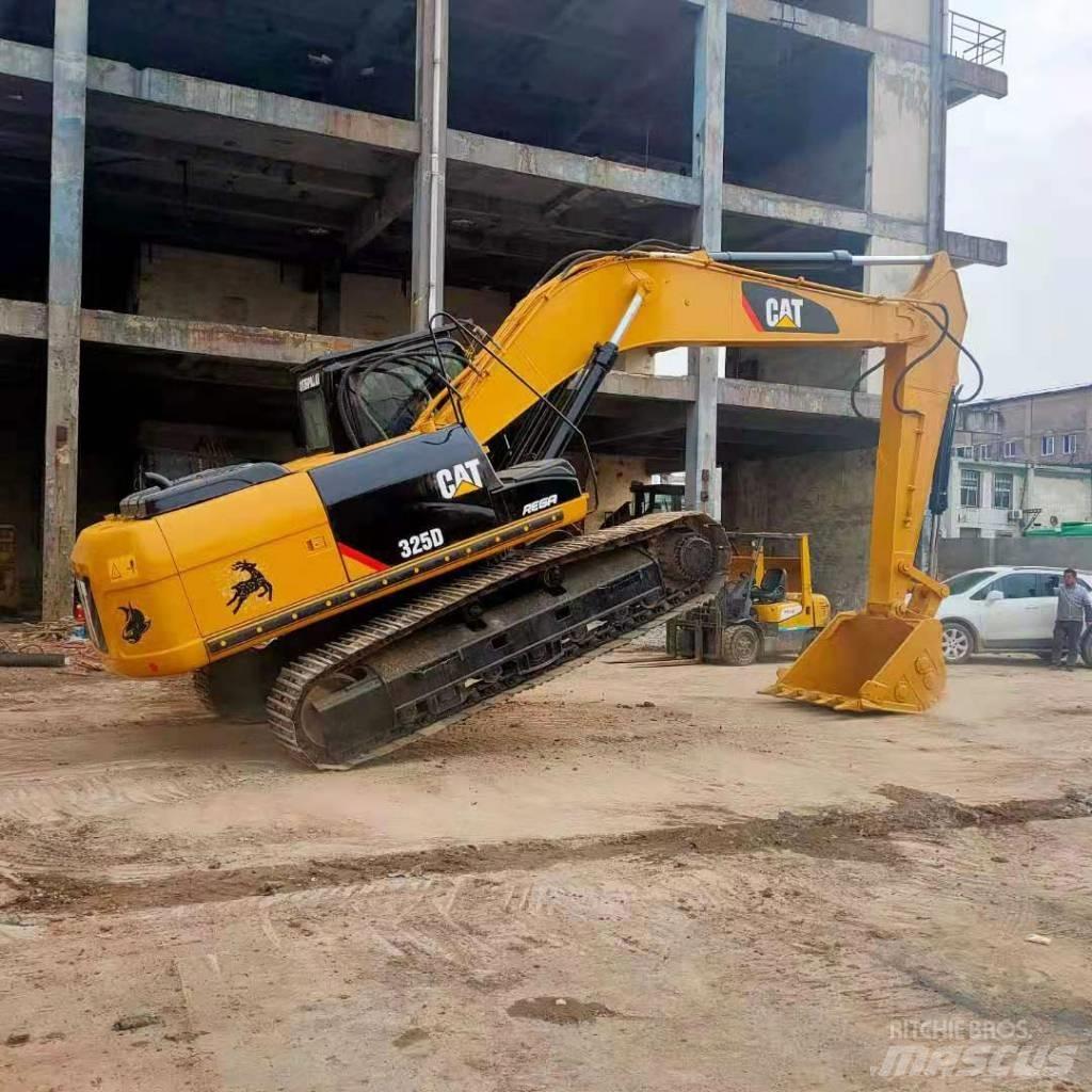 CAT 325 D Koparki gąsienicowe