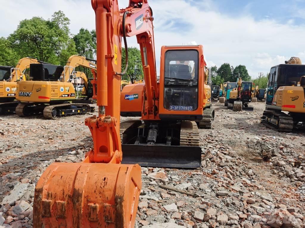 Doosan DX75 Midikoparki  7t - 12t