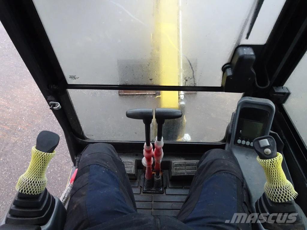 Yanmar SV16 Minikoparki